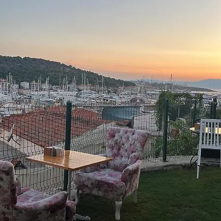 Отель Veria