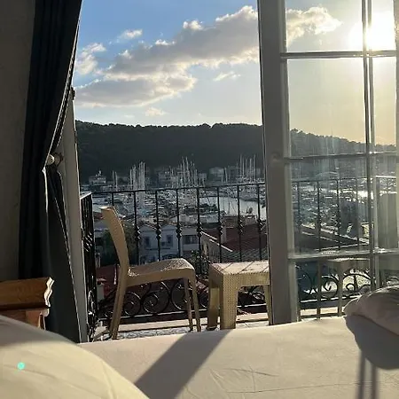 ホテル Veria Çeşme