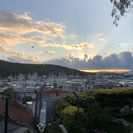 Veria Otel Çeşme