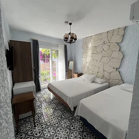 Hotel Veria 2*